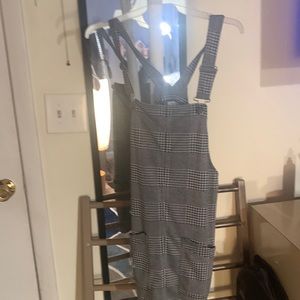 Cute 2pocket short jumper dress